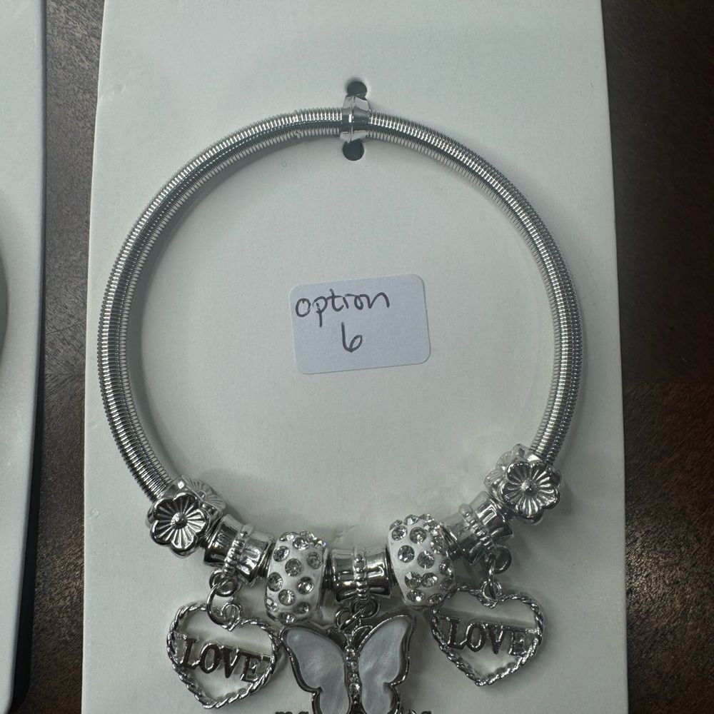 NWT Mint Stretchy Butterfly Bracelets- 7 Options $10 Closet Minimum Purchase - Picture 7 of 7